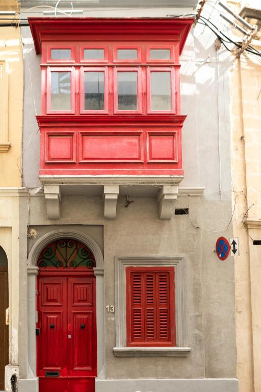 Sliema Townhouse Rental (Old College St)